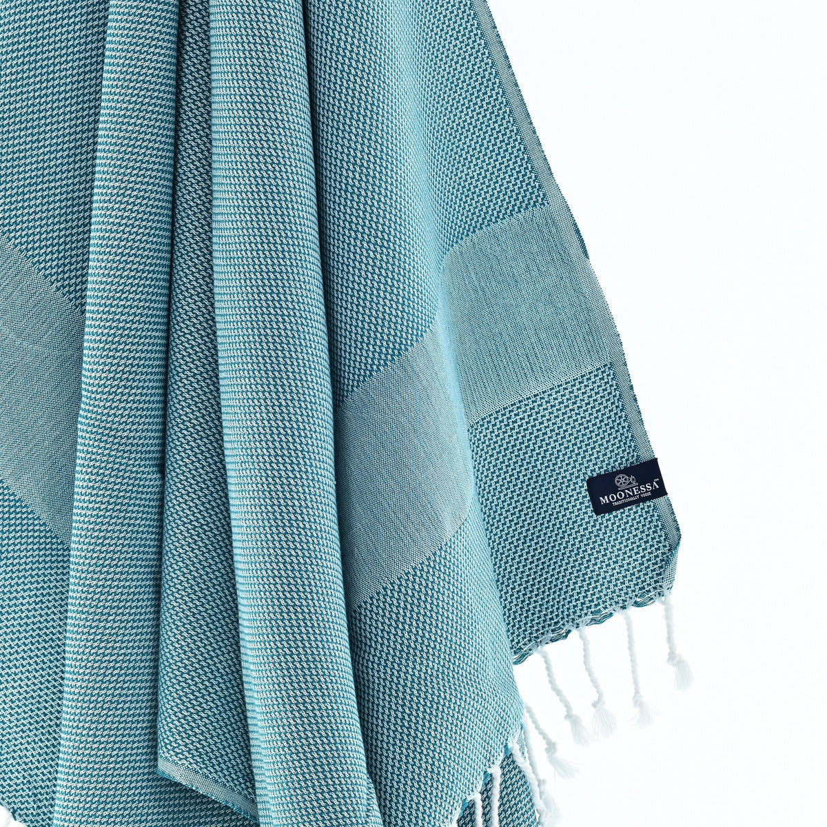 Turkish Towel, Beach Bath Towel, Moonessa Berlin Series, Handwoven, Combed Natural Cotton, 400g, Teal, hanging close-up