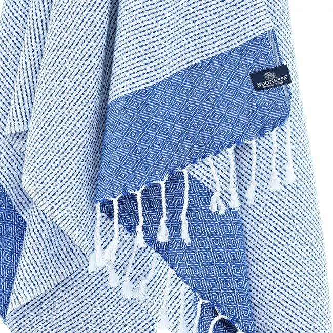 Turkish Towel, Beach Bath Towel, Moonessa Milan Series, Handwoven, Combed Natural Cotton, 410g, Royal Blue, hanging close-up