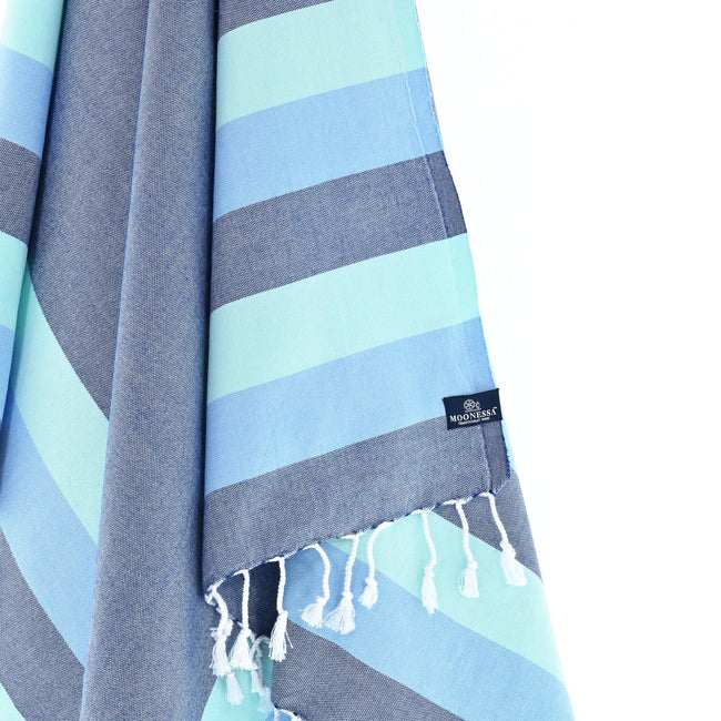 Turkish Towel, Beach Bath Towel, Moonessa Swan River Series, Handwoven, Combed Natural Cotton, 330g, Denim-Mint-Light Blue, hanging close-up
